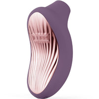 Lelo Sona 3 Szilva színű pulzáló csiklóizgató, innovatív SonicWave technológiával, oldalnézetből