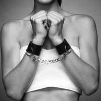 Bijoux Indiscrets Maze széles bilincs – fekete (2)